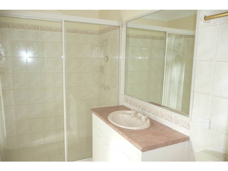 32 Blackbutt Place, Brookfield QLD 4069