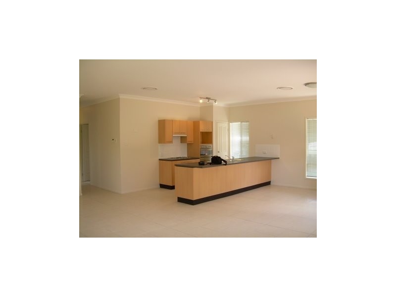 67 Thomas Street, Sherwood QLD 4075