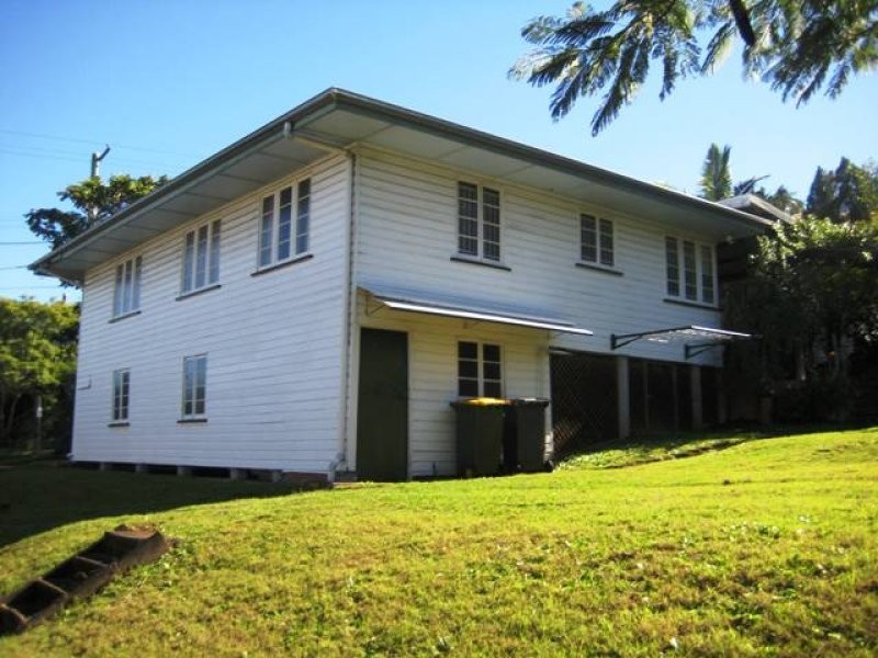 80 Dewar Terrace, Sherwood QLD 4075