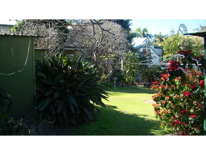 14 Newcross Street, Indooroopilly QLD 4068