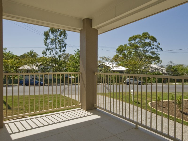 17 Usher Street, Indooroopilly QLD 4068