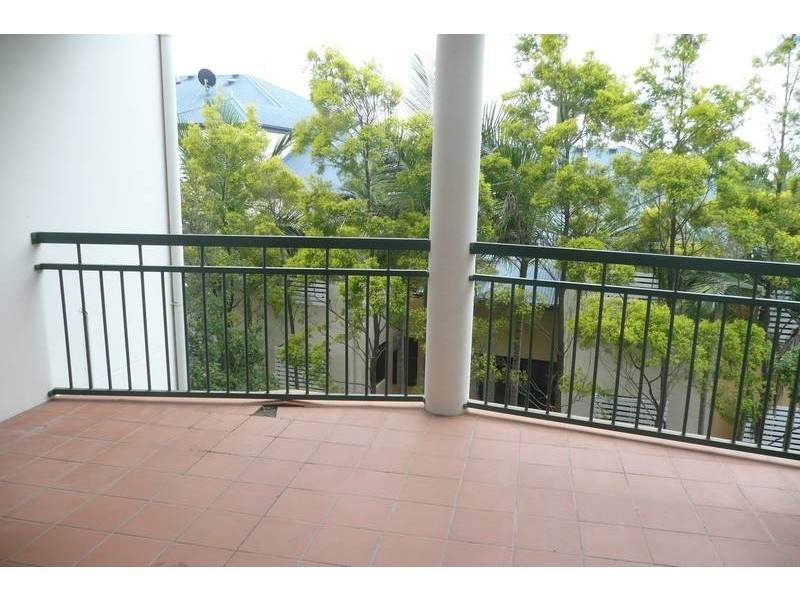 7/120 Indooroopilly Road, Taringa QLD 4068