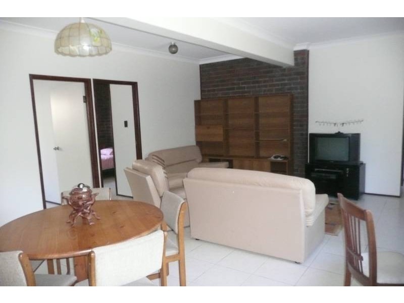 1/2a Goolman Street, Chapel Hill QLD 4069