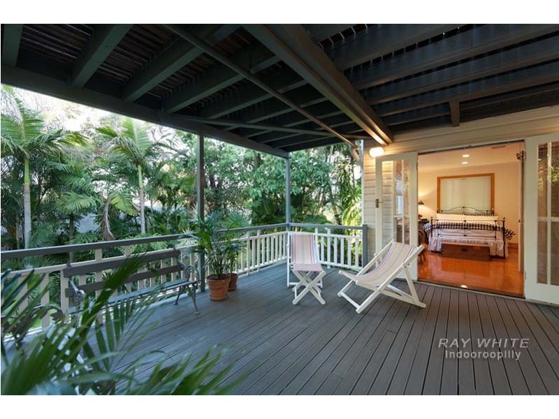 24 Clarence Road, Indooroopilly QLD 4068