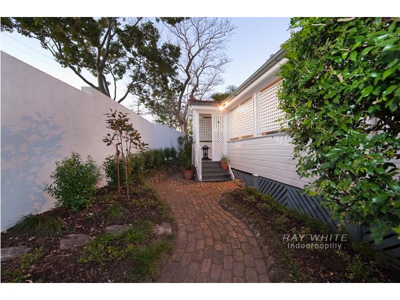 24 Clarence Road, Indooroopilly QLD 4068