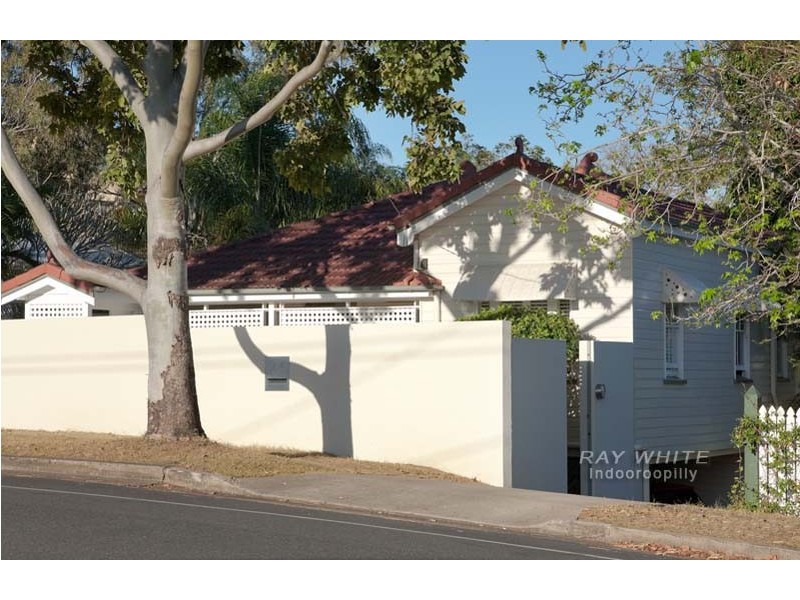 24 Clarence Road, Indooroopilly QLD 4068