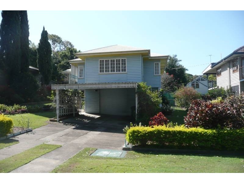 14 Newcross Street, Indooroopilly QLD 4068