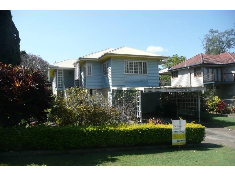 14 Newcross Street, Indooroopilly QLD 4068