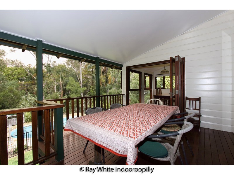 8 Rankin Street, Indooroopilly QLD 4068