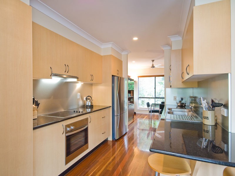 6 Aaron Place, Indooroopilly QLD 4068