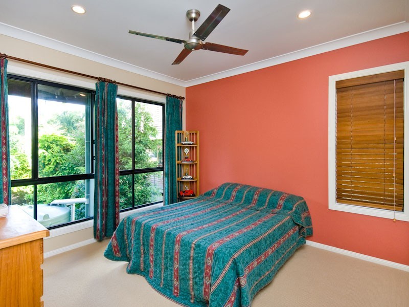 6 Aaron Place, Indooroopilly QLD 4068