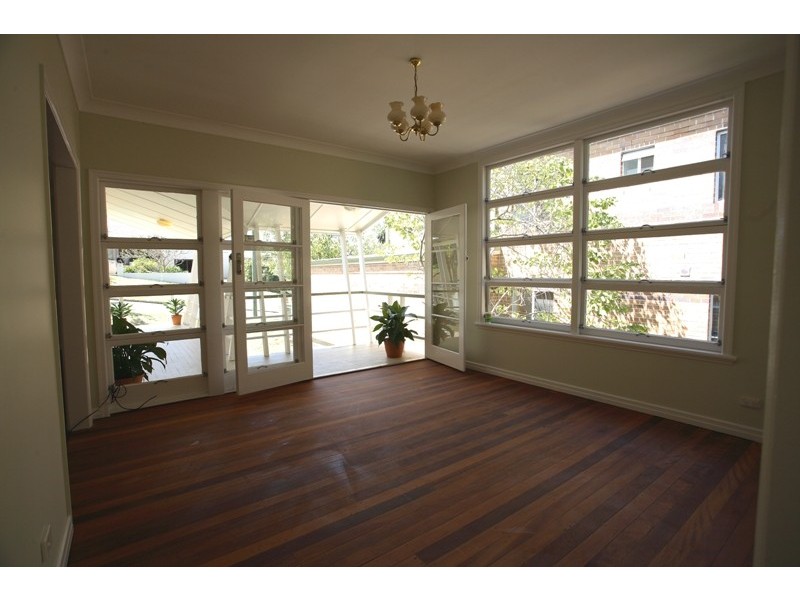 18 Lohe Street, Indooroopilly QLD 4068