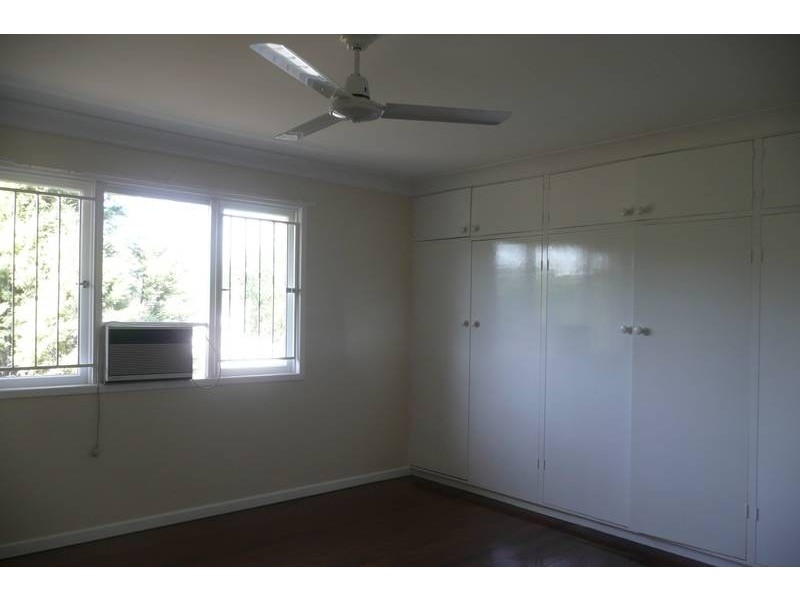 1 Currong Street, Kenmore QLD 4069