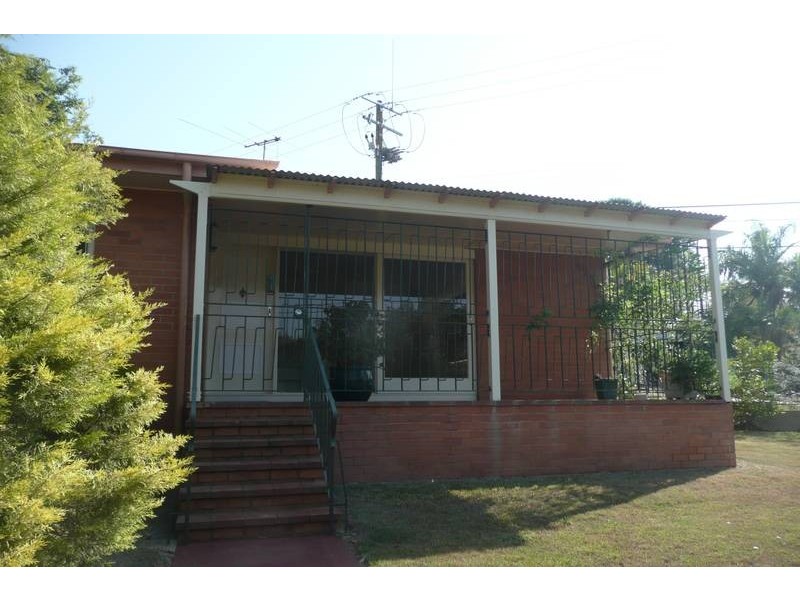 1 Currong Street, Kenmore QLD 4069