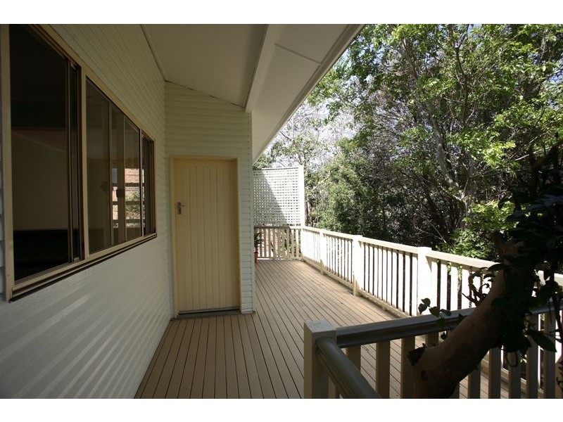 18 Lohe Street, Indooroopilly QLD 4068