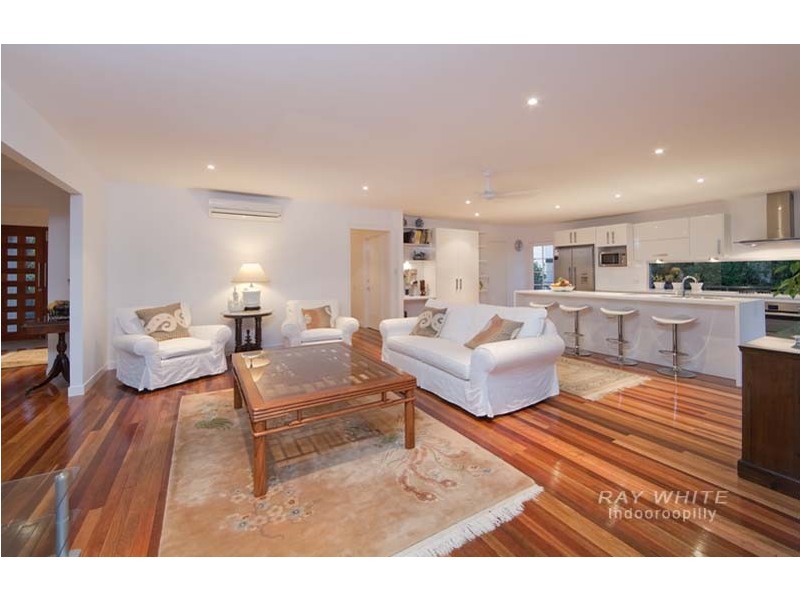14 Glencairn Avenue, Indooroopilly QLD 4068