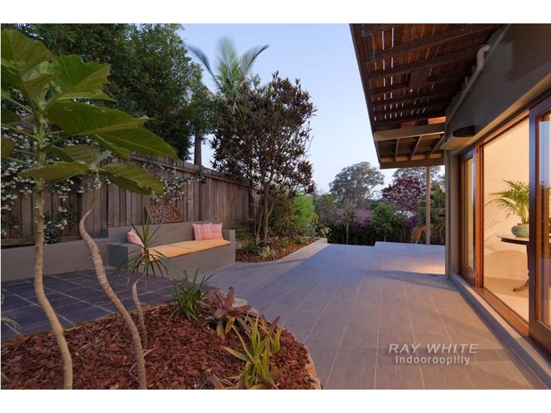 14 Glencairn Avenue, Indooroopilly QLD 4068