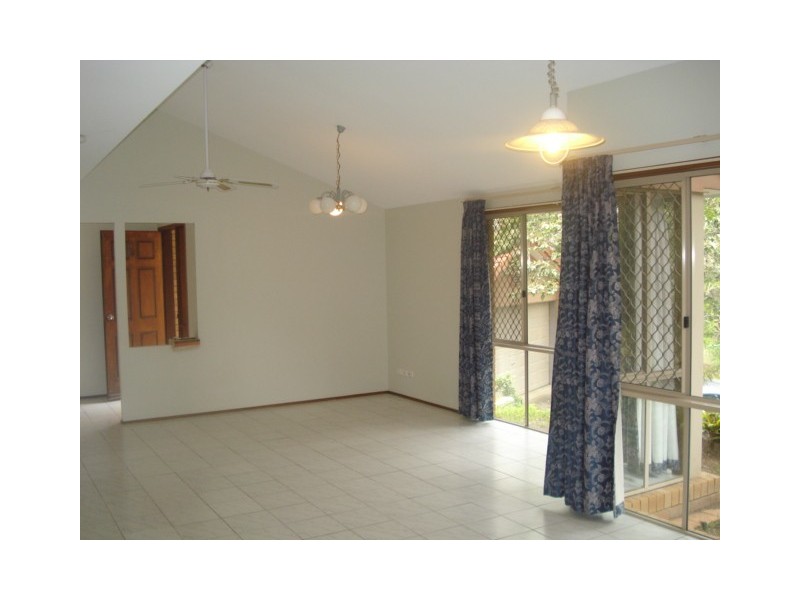 77 Ironbark Road, Chapel Hill QLD 4069
