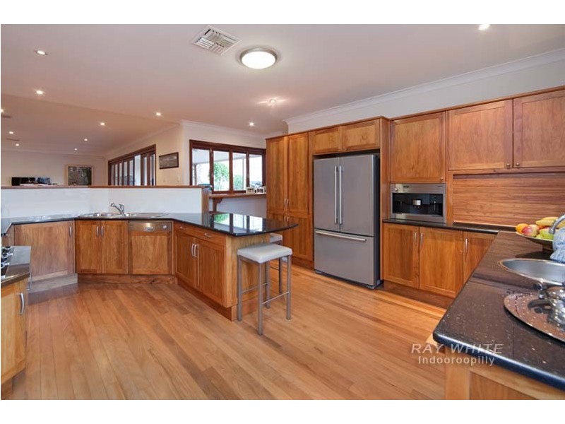 46 Greenlaw Street, Indooroopilly QLD 4068