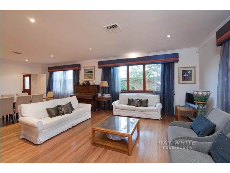 46 Greenlaw Street, Indooroopilly QLD 4068