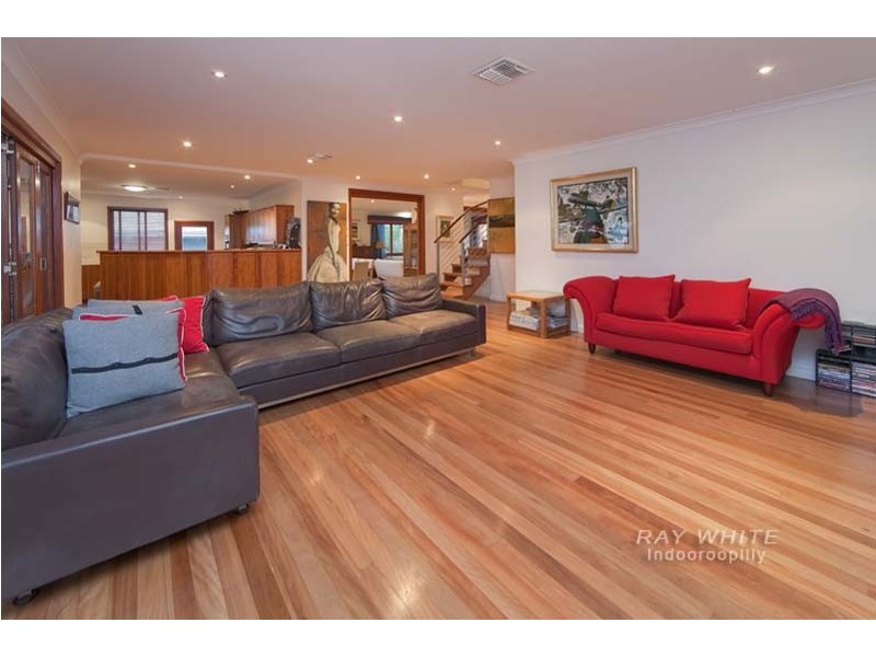 46 Greenlaw Street, Indooroopilly QLD 4068
