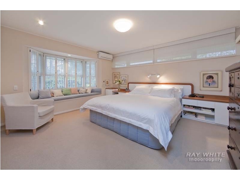 127 Harts Road, Indooroopilly QLD 4068