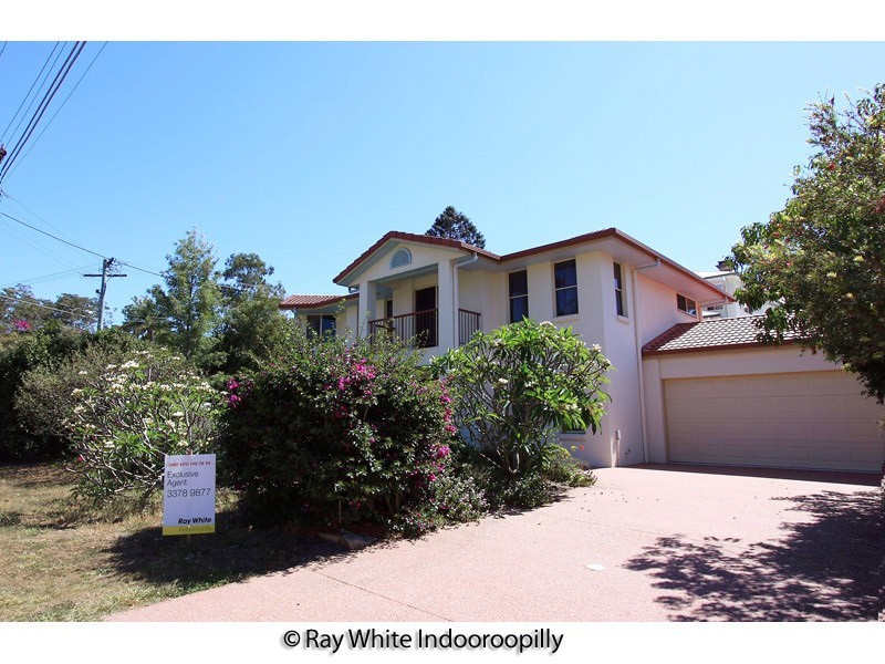 7 Dennis Street, Indooroopilly QLD 4068