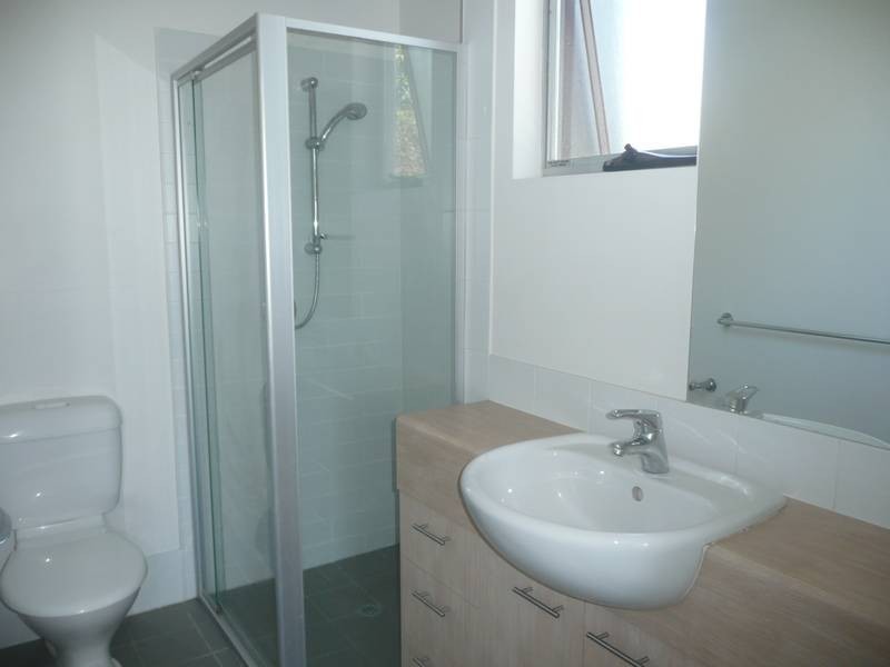 3/16 Grosvenor Road, Indooroopilly QLD 4068