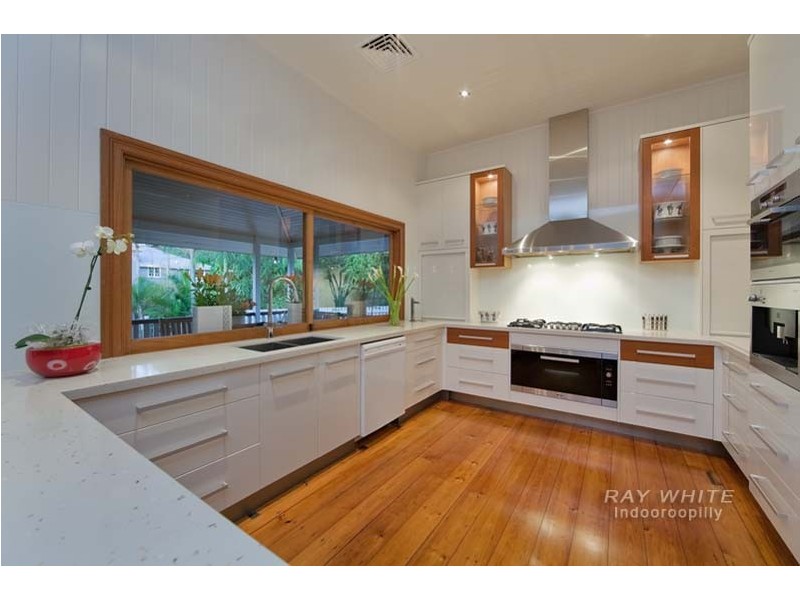 42 Neulans Road, Indooroopilly QLD 4068