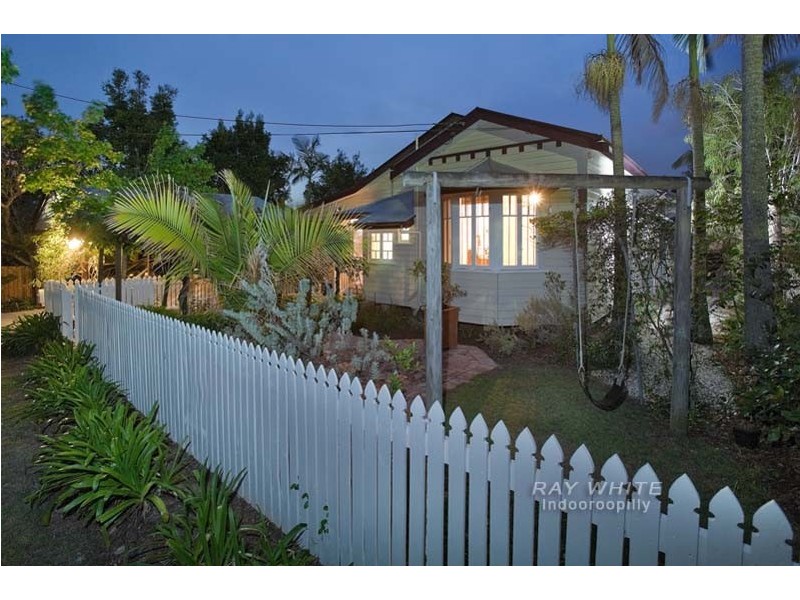 42 Neulans Road, Indooroopilly QLD 4068