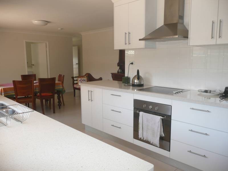 49 Greenford Street, Chapel Hill QLD 4069