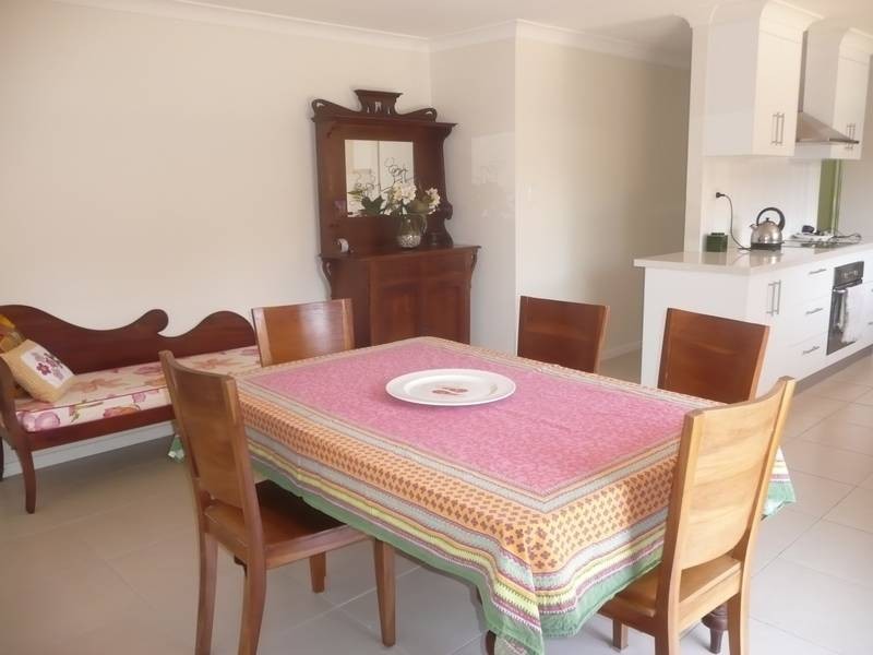 49 Greenford Street, Chapel Hill QLD 4069