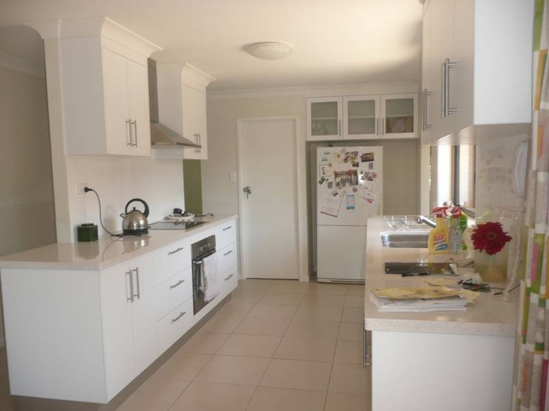 49 Greenford Street, Chapel Hill QLD 4069