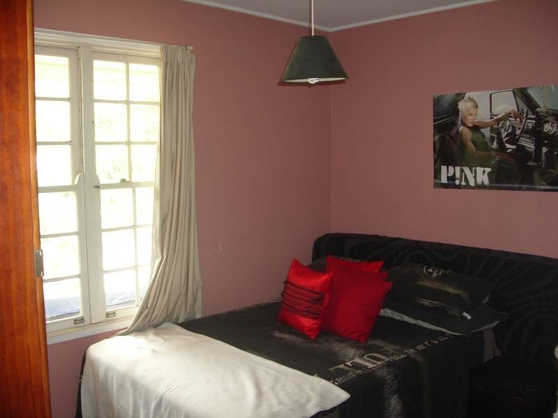 12 Burns Street, Indooroopilly QLD 4068