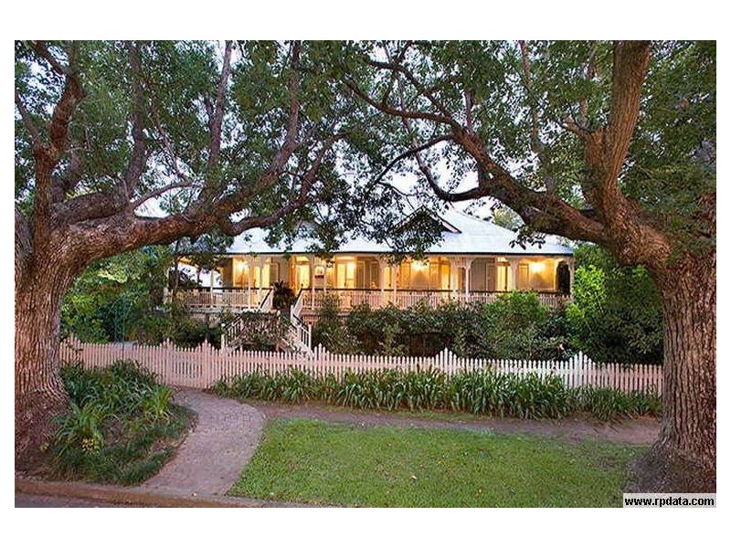 94 Laurel Avenue, Chelmer QLD 4068