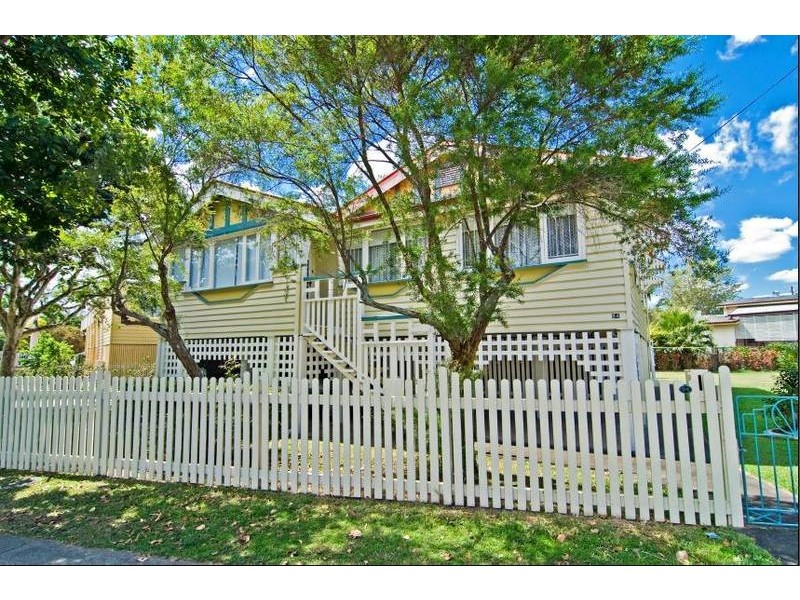 84 Appel Street, Graceville QLD 4075