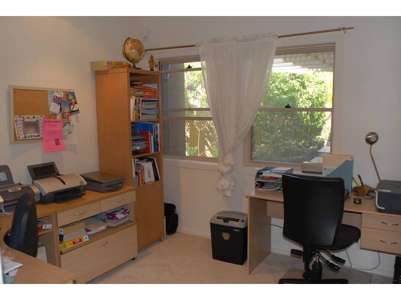 5 Charlane Avenue, Indooroopilly QLD 4068