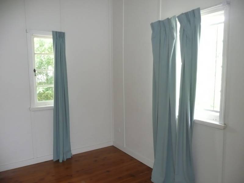 11 Honour Avenue, Chelmer QLD 4068