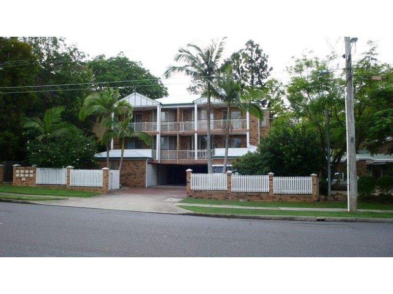 3/115 Central Avenue, Indooroopilly QLD 4068