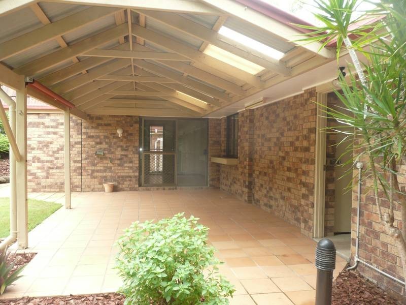 1 Valleybrook Street, Kenmore Hills QLD 4069