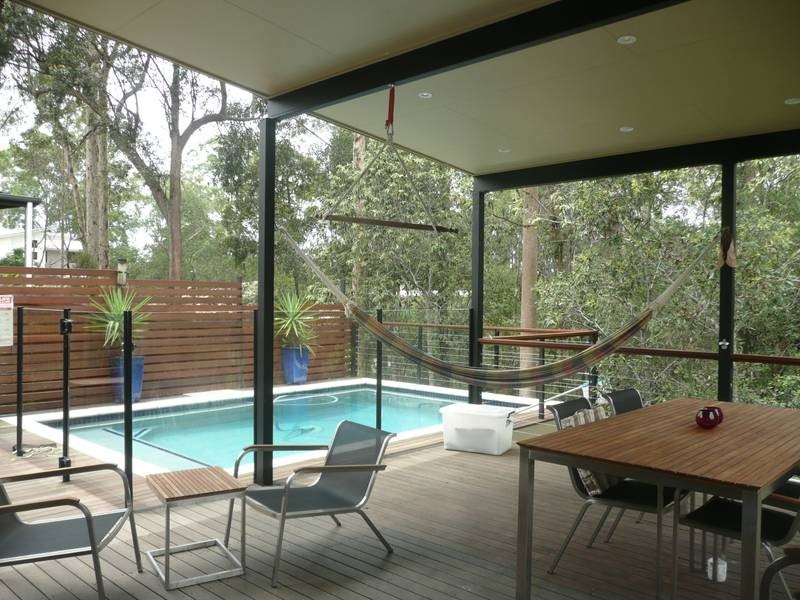 12 Sands Place, Chapel Hill QLD 4069