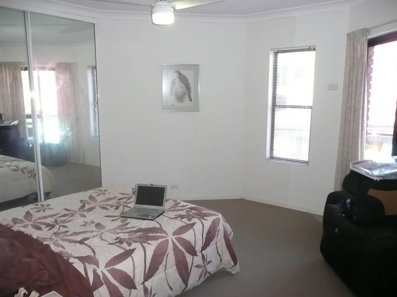 4/15 Riverview Terrace, Indooroopilly QLD 4068