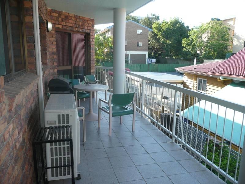 4/15 Riverview Terrace, Indooroopilly QLD 4068