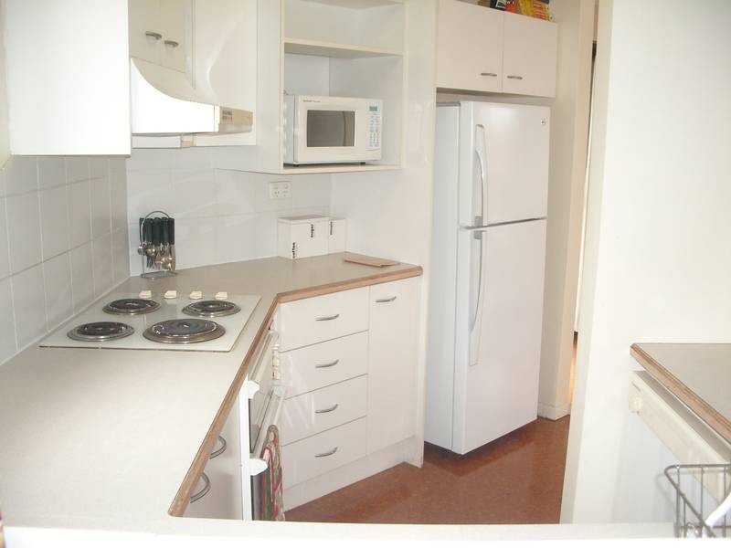 8/16 Foxton Street, Indooroopilly QLD 4068