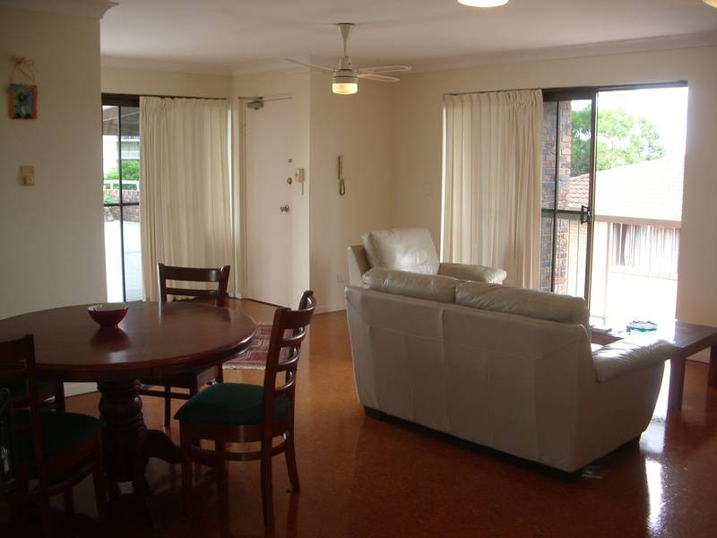 8/16 Foxton Street, Indooroopilly QLD 4068