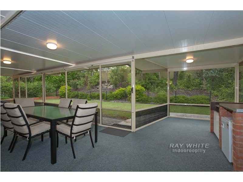 9 Bowaga Street, Indooroopilly QLD 4068