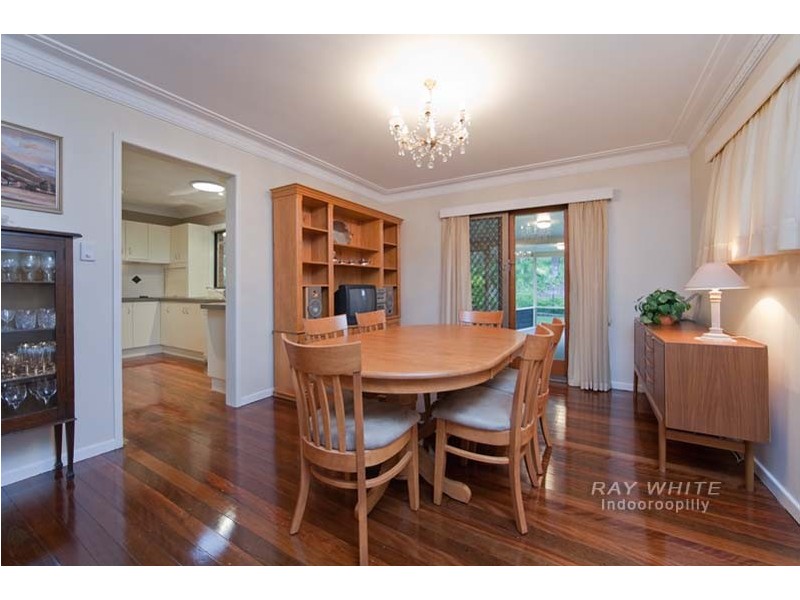 9 Bowaga Street, Indooroopilly QLD 4068