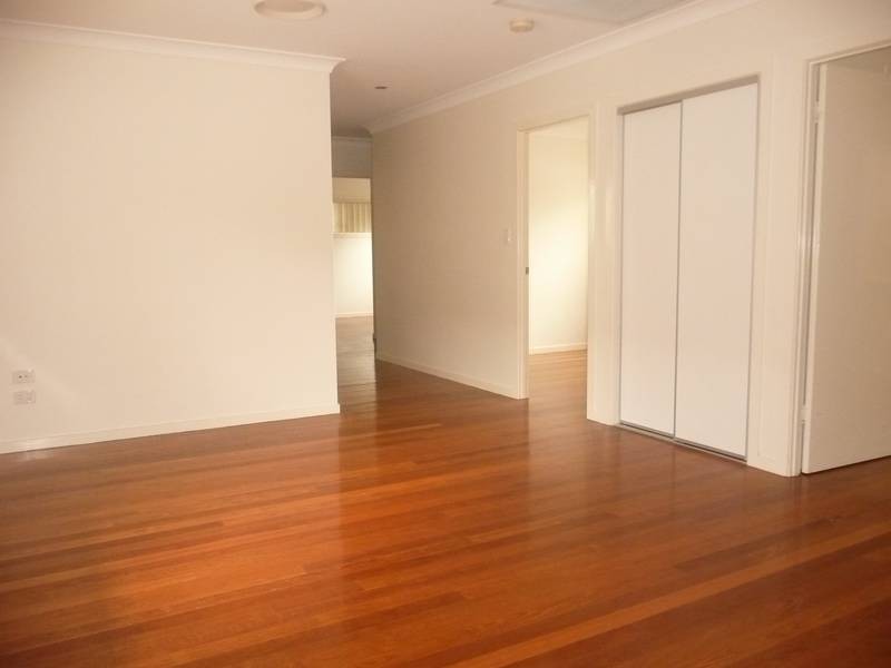 26 Woodville Street, Indooroopilly QLD 4068