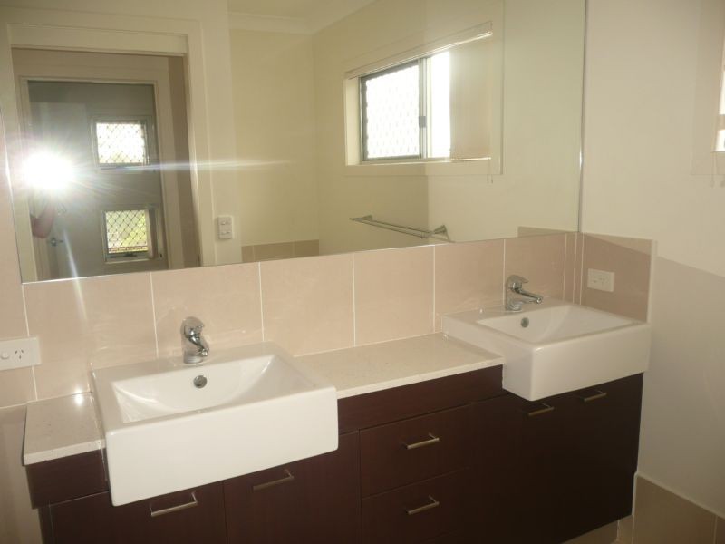 26 Woodville Street, Indooroopilly QLD 4068