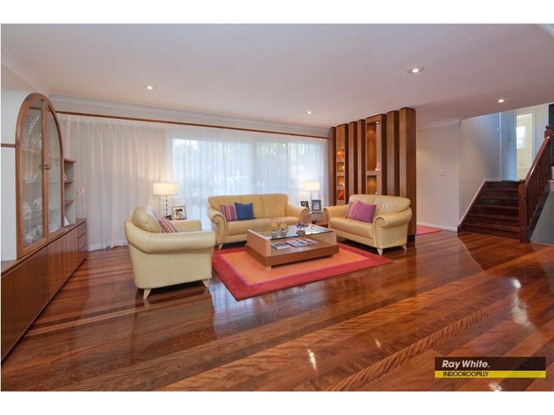 15 Nindethana Street, Indooroopilly QLD 4068